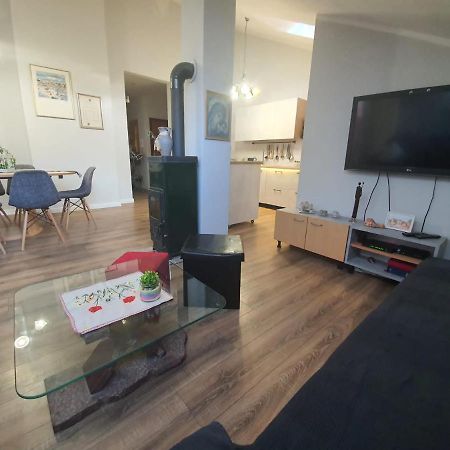 Apartment D Free Parking & Wifi, Walking Distance To Centrum ซาดาร์ ภายนอก รูปภาพ