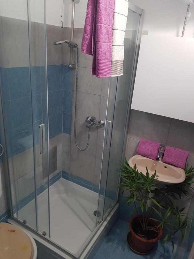 Apartment D Free Parking & Wifi, Walking Distance To Centrum ซาดาร์ ภายนอก รูปภาพ