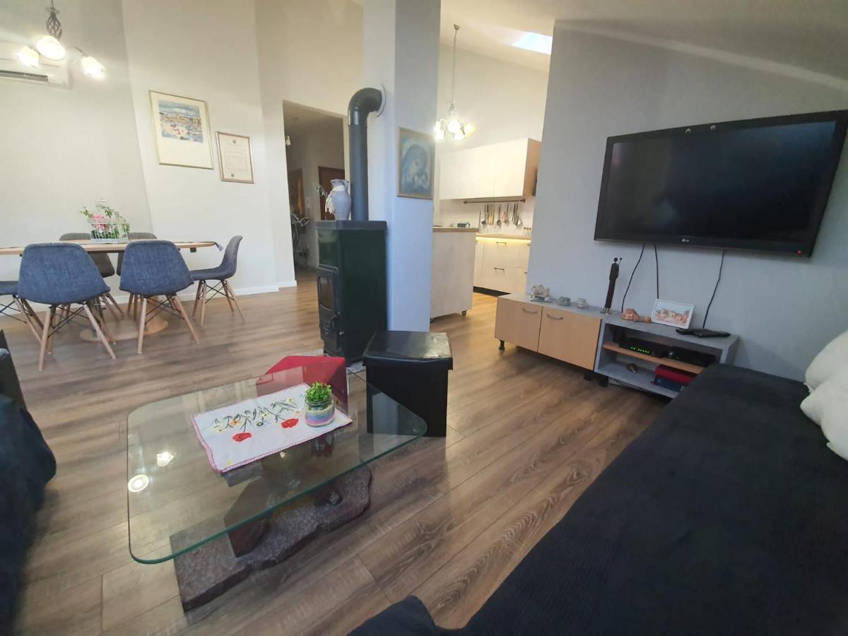 Apartment D Free Parking & Wifi, Walking Distance To Centrum ซาดาร์ ภายนอก รูปภาพ