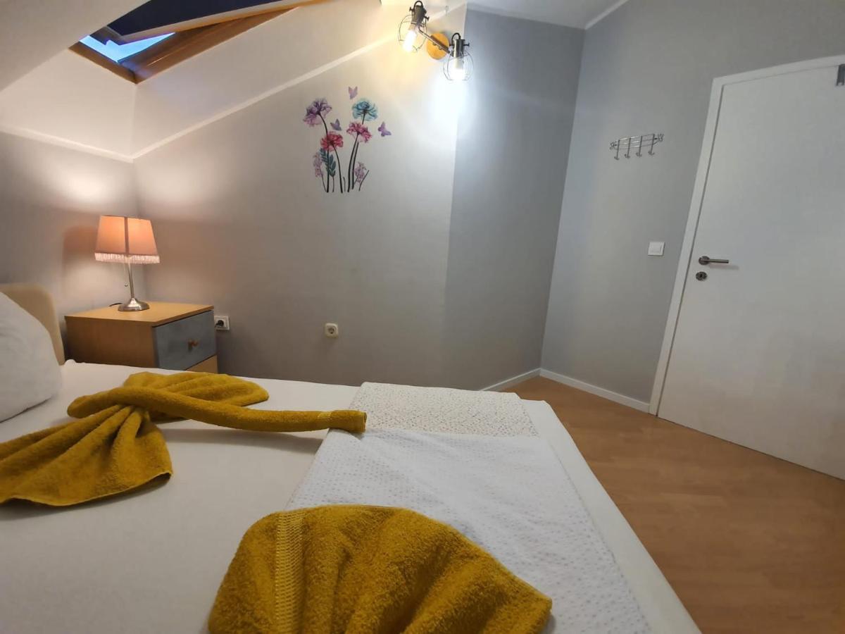 Apartment D Free Parking & Wifi, Walking Distance To Centrum ซาดาร์ ภายนอก รูปภาพ