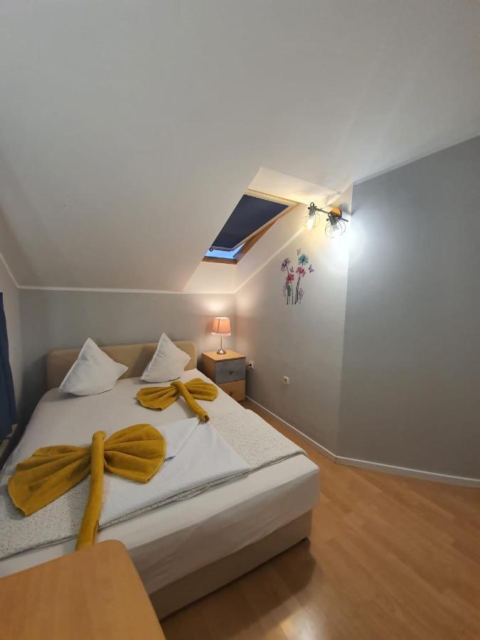 Apartment D Free Parking & Wifi, Walking Distance To Centrum ซาดาร์ ภายนอก รูปภาพ